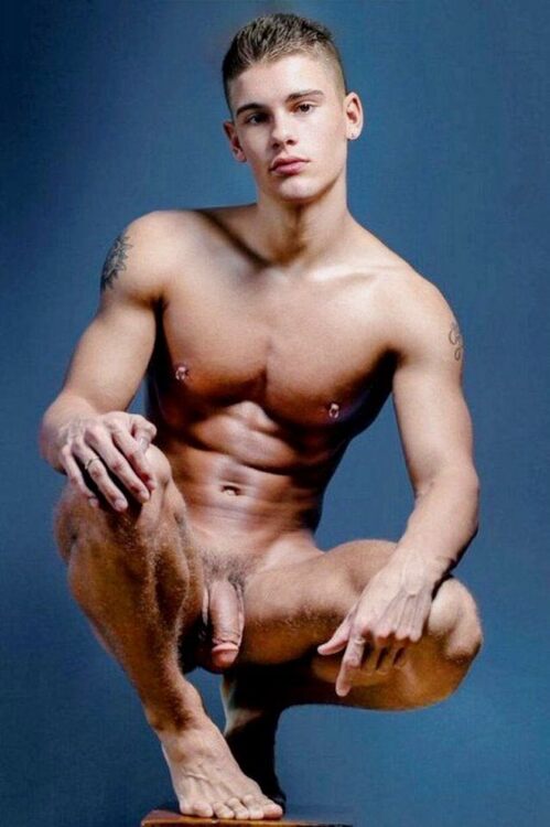 xxxpedestal son nipring.jpg