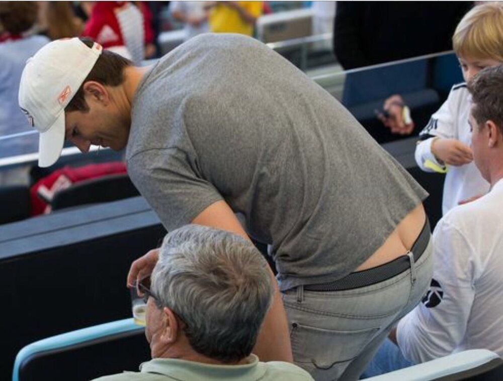 Peek-A-Boo Butt Crack.jpg