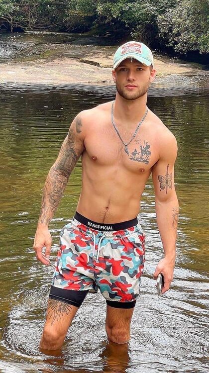 Creek Tatted Hottie.jpg