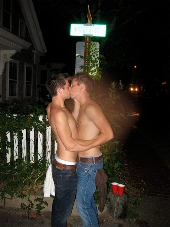 Good Night Kiss DL.jpg