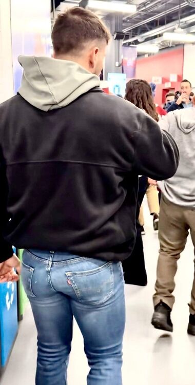 Jeans Bubble-Butt.jpg