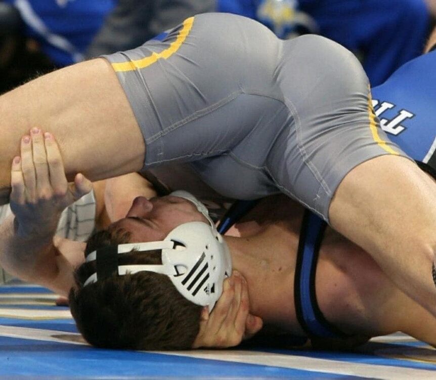 College Wrestling.jpg