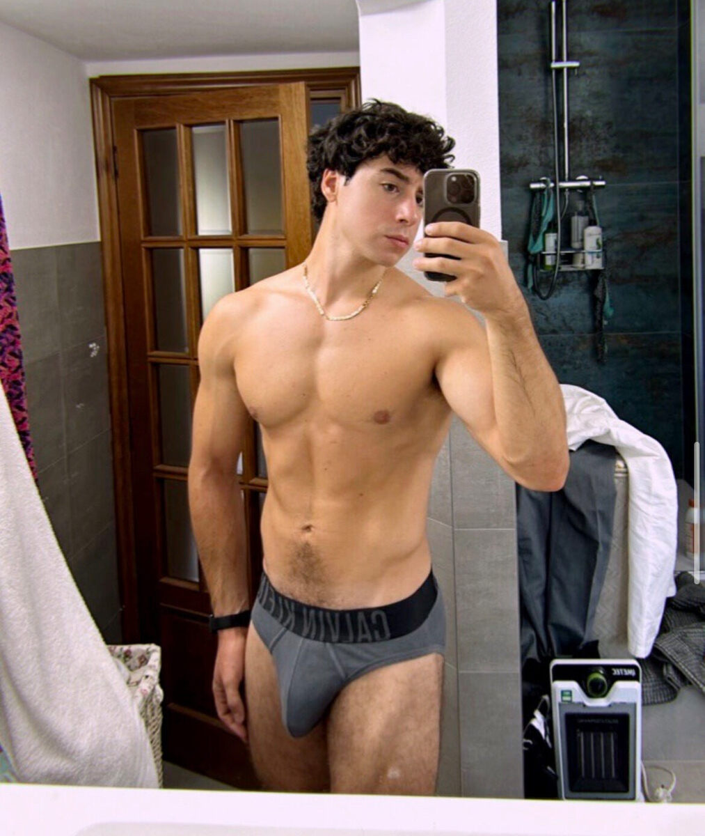 omgbulge (23).jpg