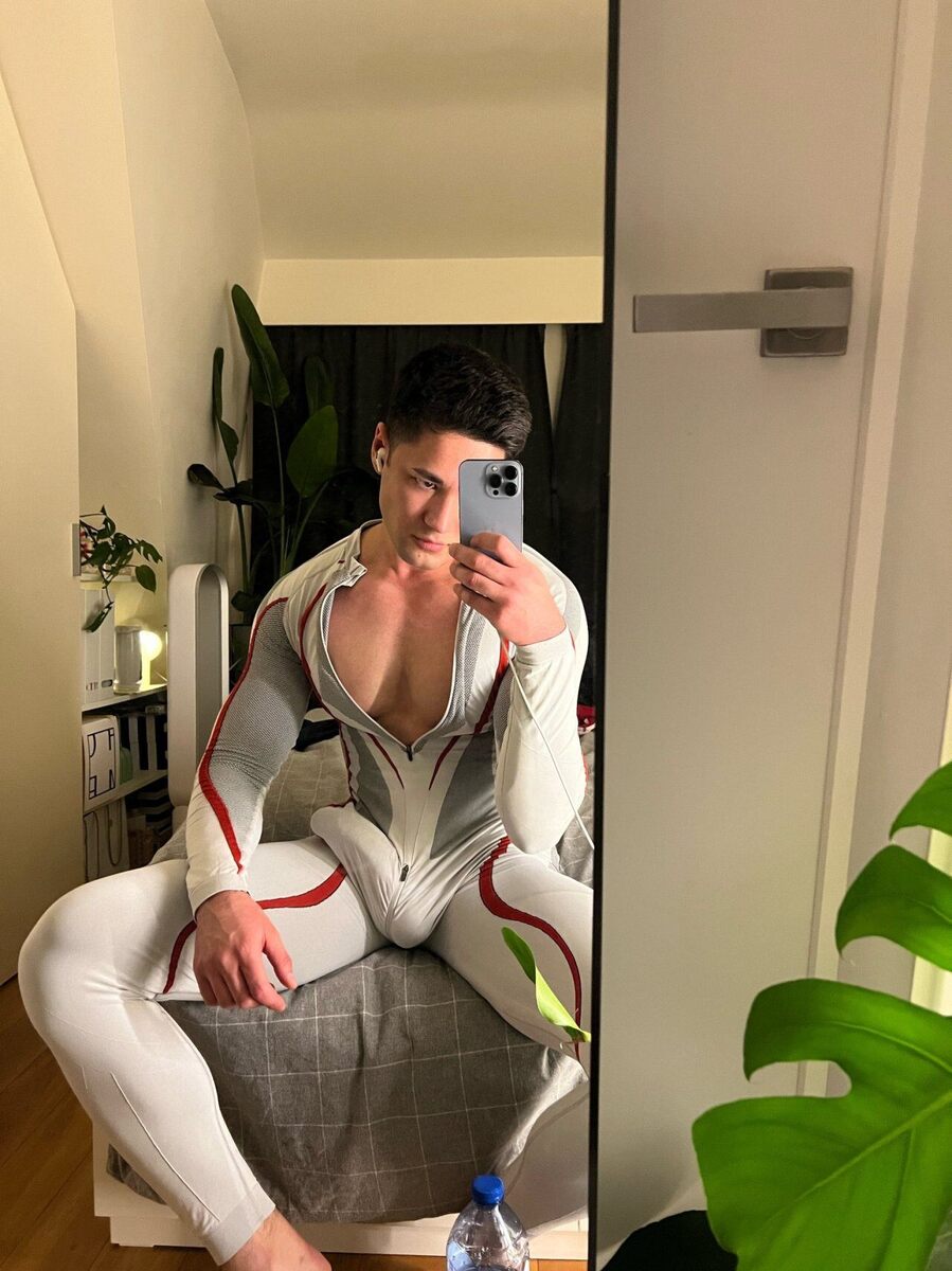 omgbulge (50).jpg