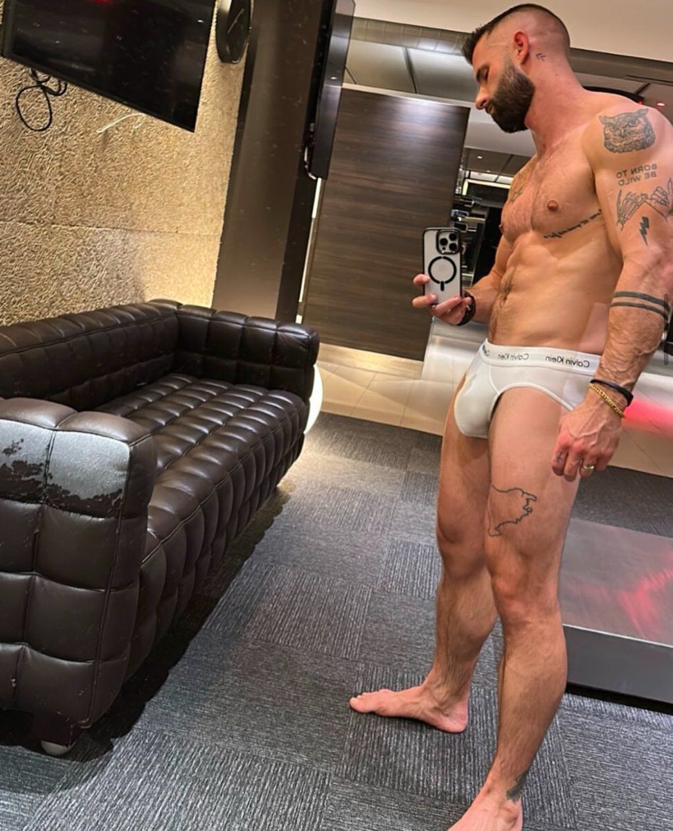 omgbulge (59).jpg