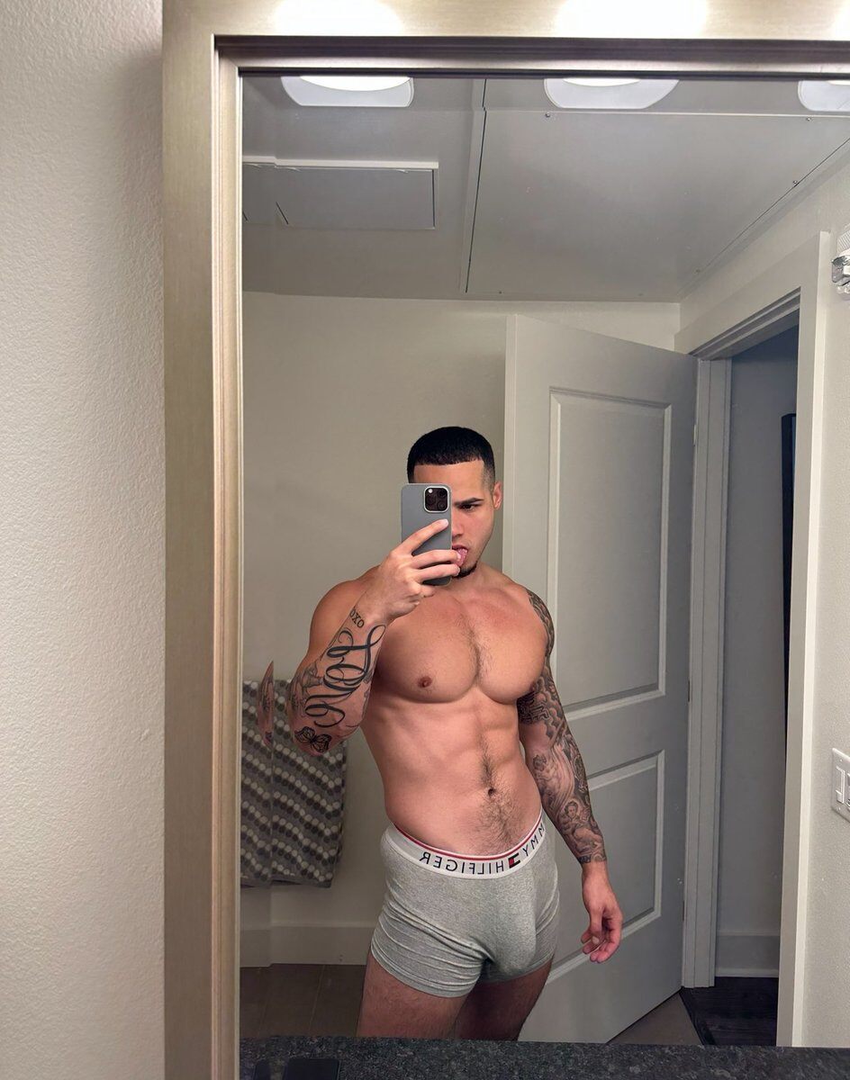 omgbulge (61).jpg