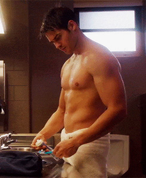 shirtless (119).gif