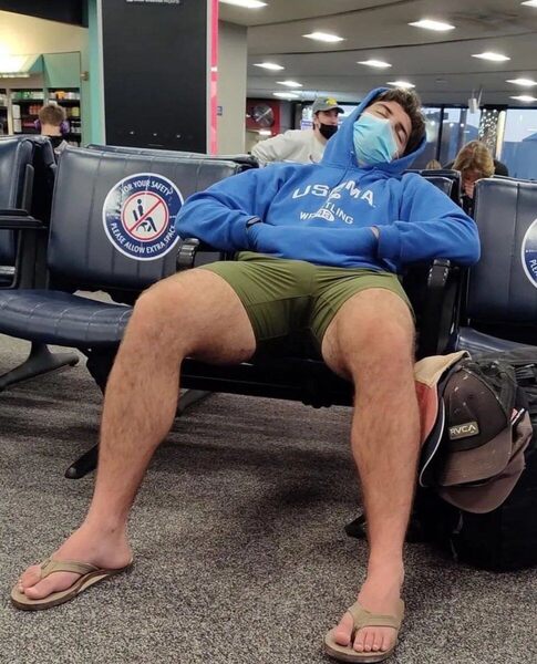 Manspreading