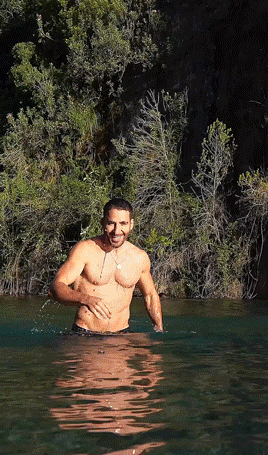 miguel ángel silvestre (3).gif
