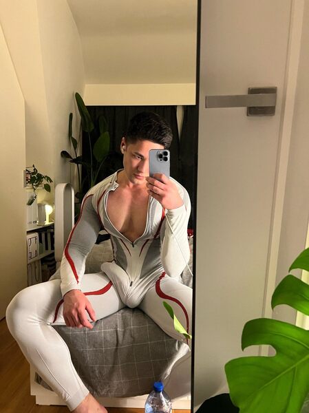 omgbulge (50).jpg