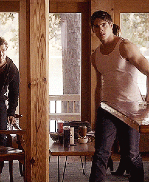 shirtless (118).gif