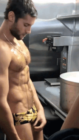 shirtless (25).gif
