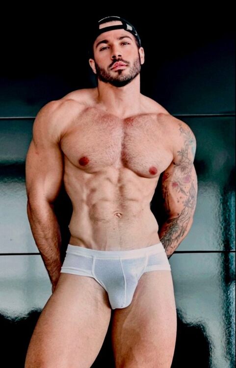 xxxcapback navel.jpeg