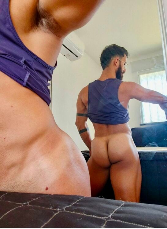 xxxmirror tanline.jpeg