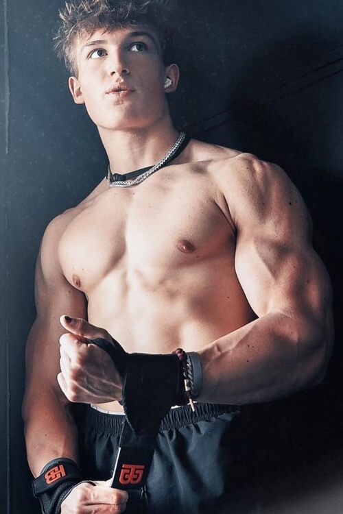xxxnextdoor stud3.jpeg