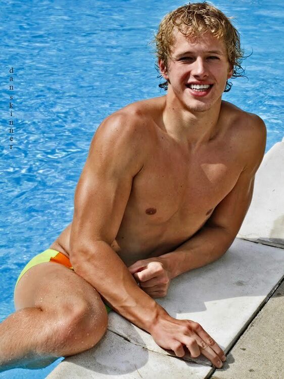 xxxpoolboy blond.jpg