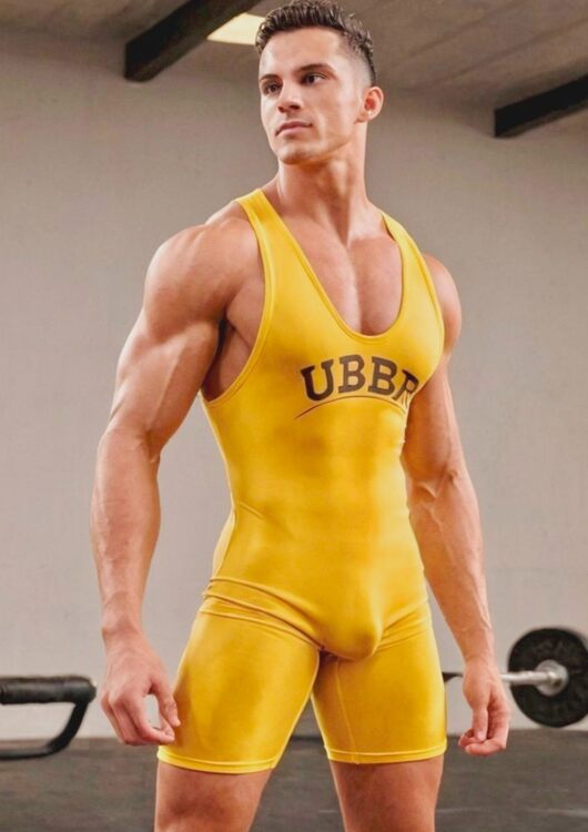 xxxyellow bulge.jpeg