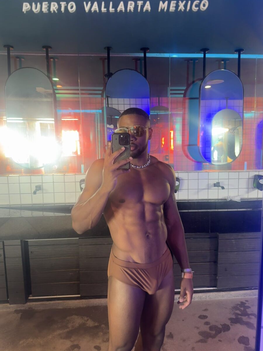 Pecs & Nips & More