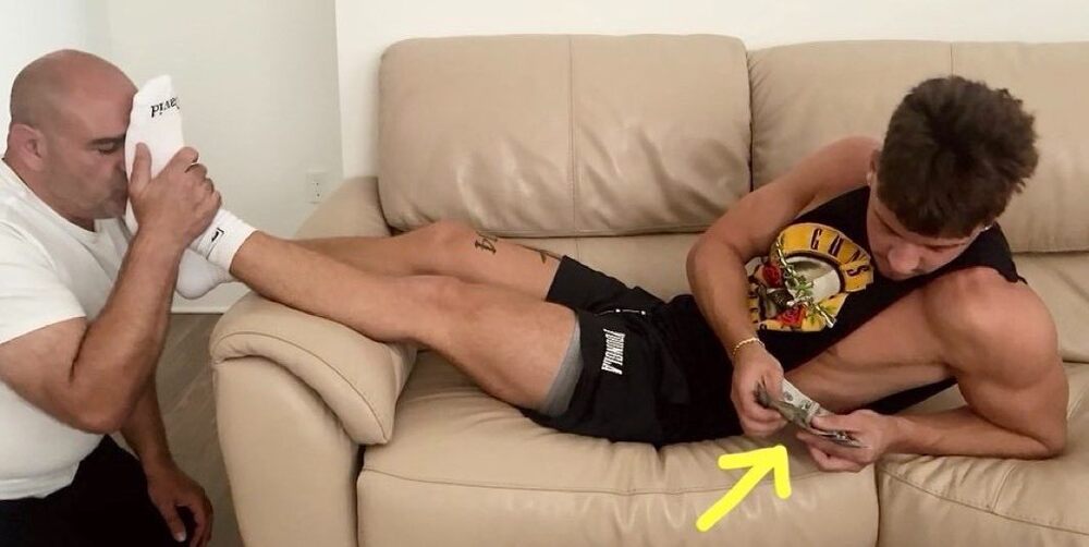 Foot Worship Paid 4.jpg