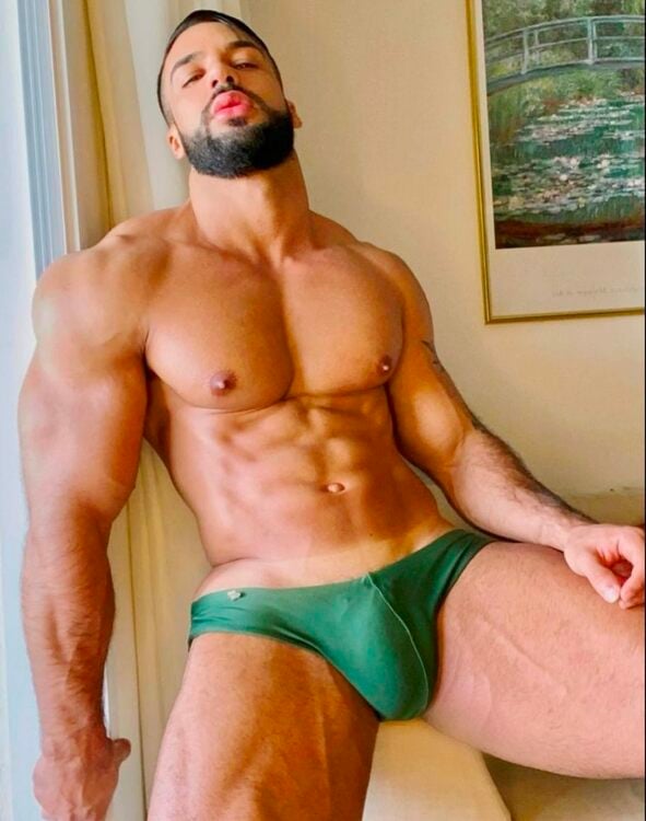 xxxbulge green.jpg