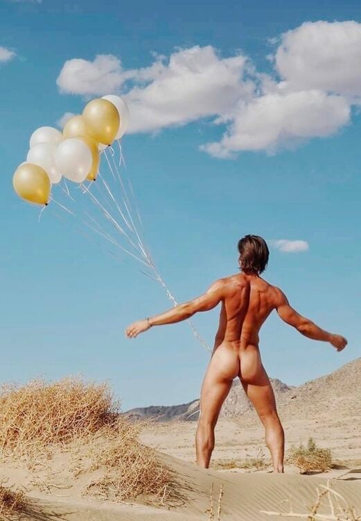 xxxhumor balloons.jpg