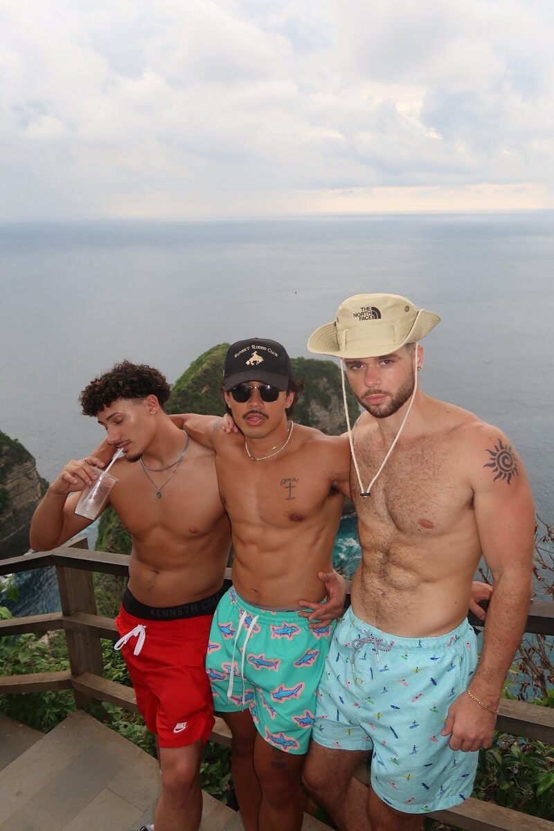 large.20251128_025821.jpg.88cf8569a601da