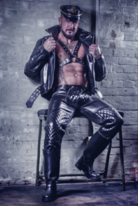 115959281-431a7e178041b57053ba075d78940c4c