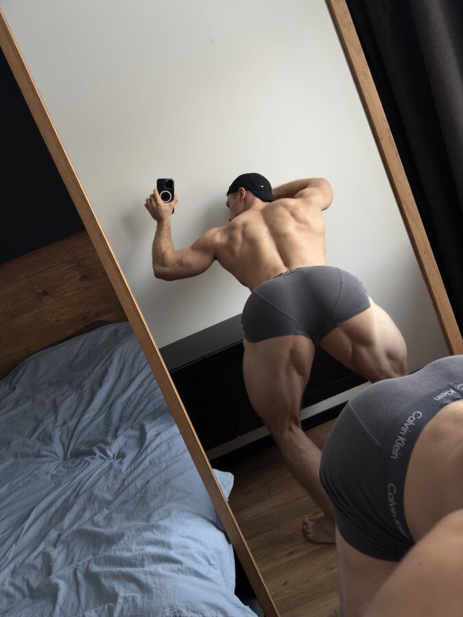 GhNpHJuWQAAr_aZ (1).jpeg