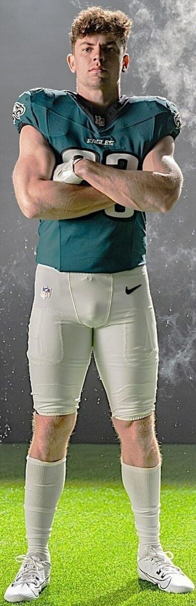 Even with his Shirt ON...