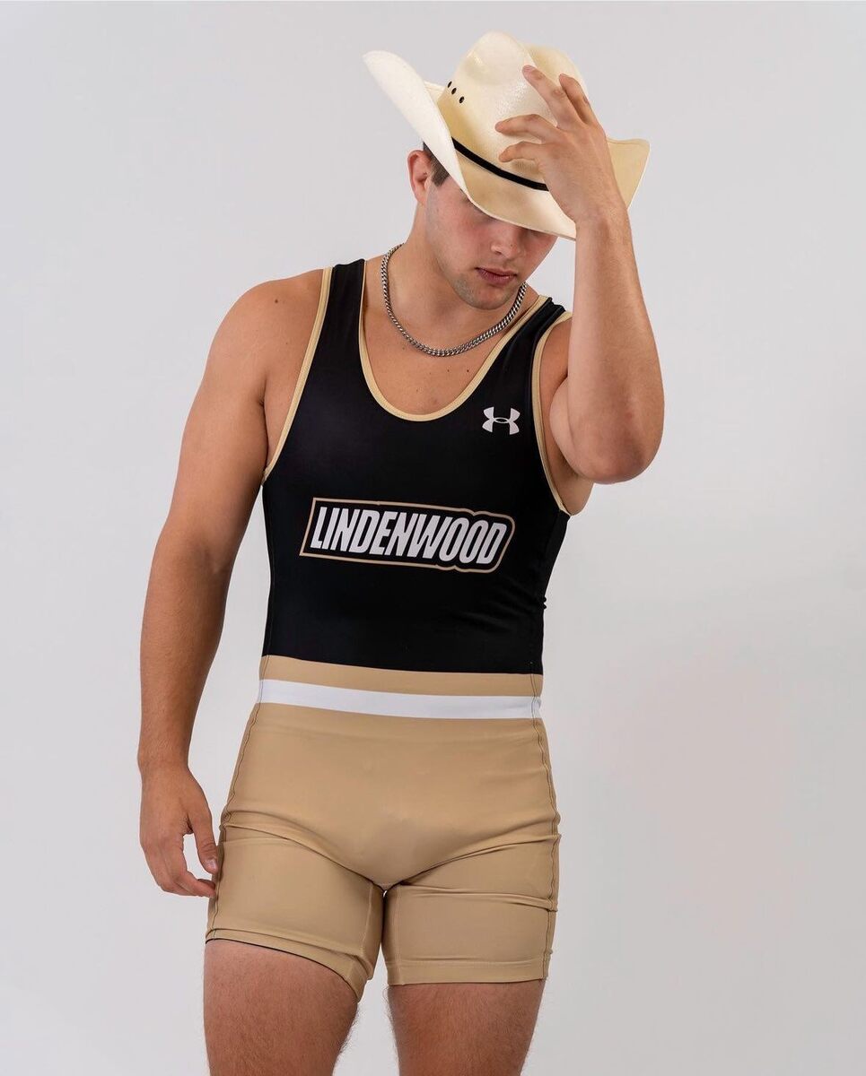 wrestling 3 (6).jpeg