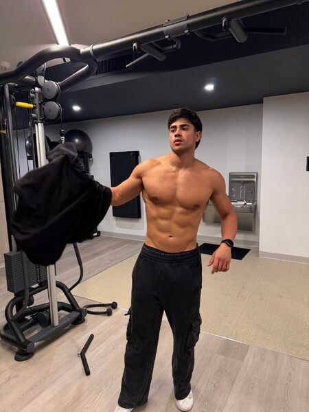 small.20251208_203331.jpg.20439792248e07