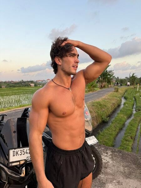 small.20251208_205242.jpg.00708bae38968d