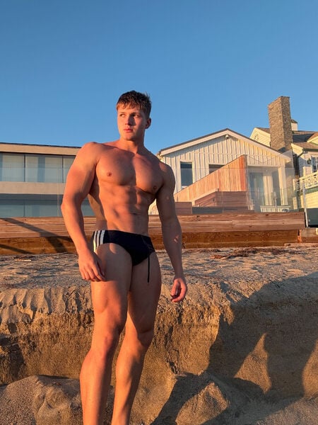 small.20251225_033755.jpg.f6e9028de022db