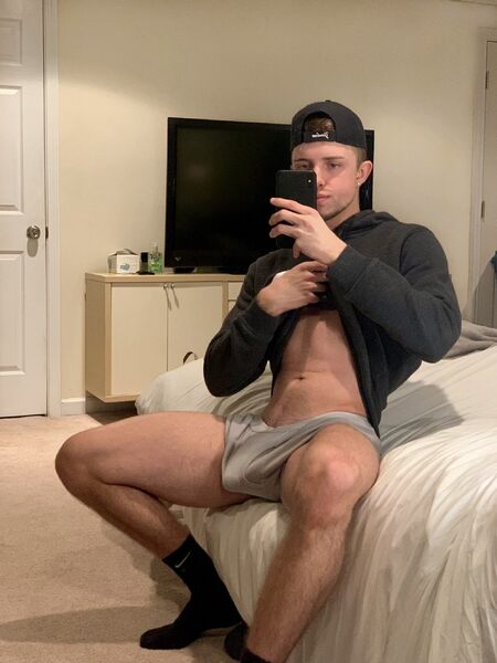 Tumblr_l_7363083598284