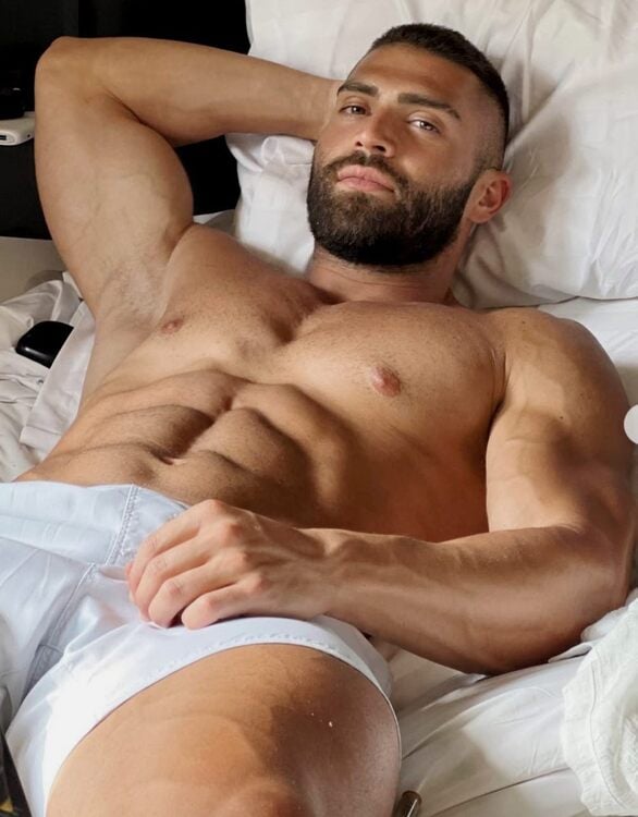 xxxcome2bed mahmoud.jpeg