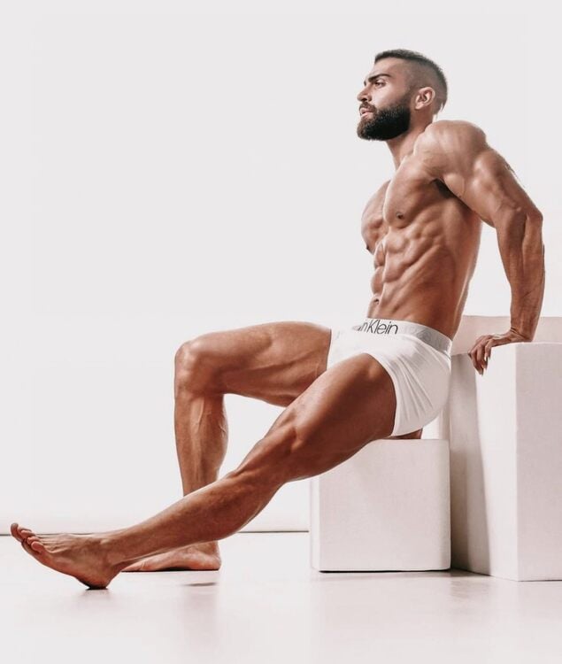 xxxpedestal mahmoud.jpeg