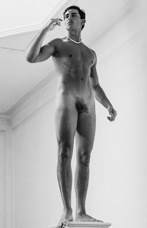 xxxpedestal necklace.jpg