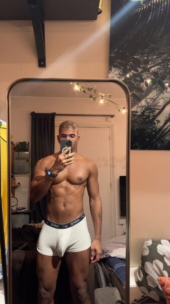 small.20260403_191444.jpg.d03429bb9a3efa