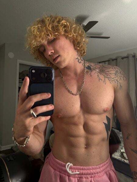 small.20260425_175402.jpg.c6d8317e83bbb5