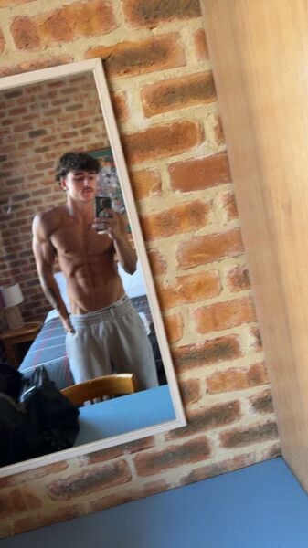 small.20260427_192632.jpg.e95fc8c62a80c1