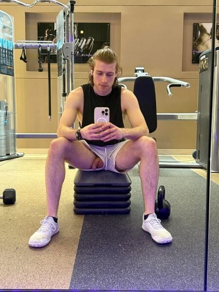 small.there-was-somebody-on-the-treadmil