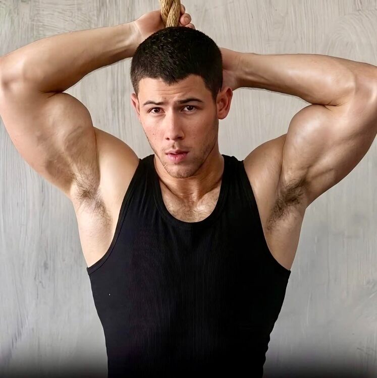 xxxarms jonas.jpg