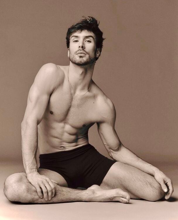 xxxnavel french1.jpg