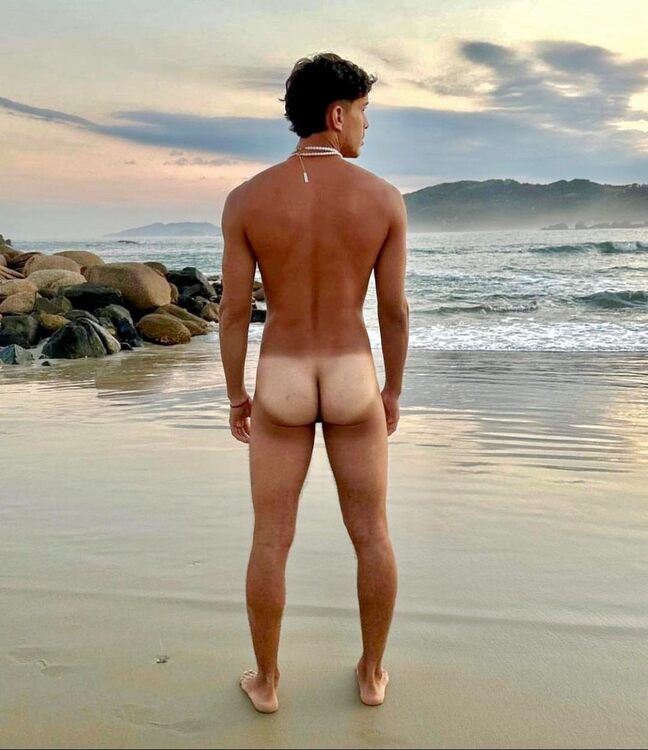xxxtanline beach.jpg