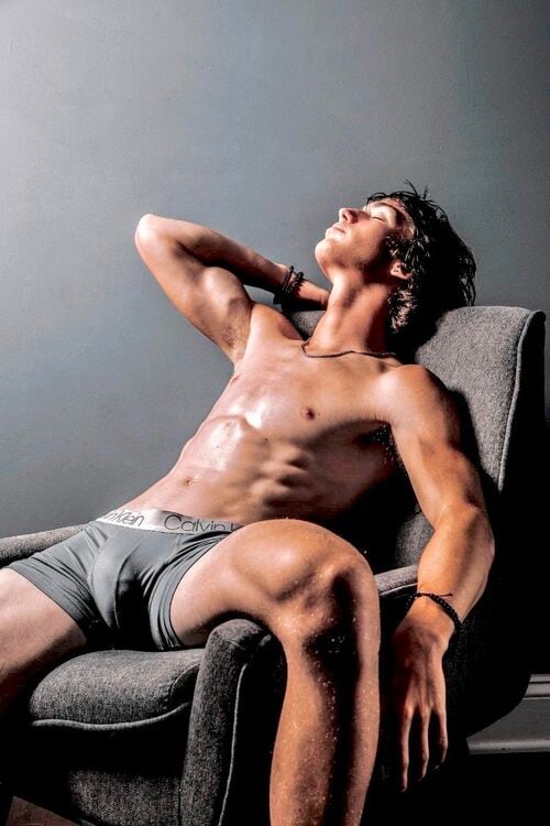 xxxvplchair.jpg