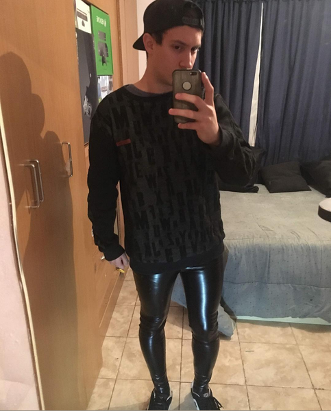 Sweater.png