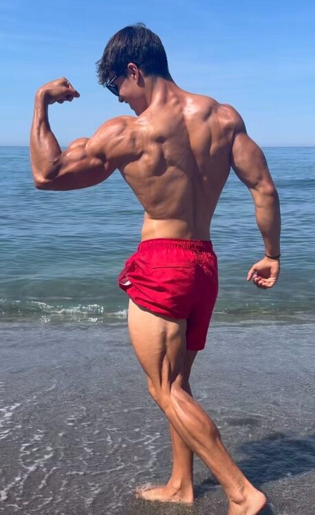 xxxbeachred2.jpg
