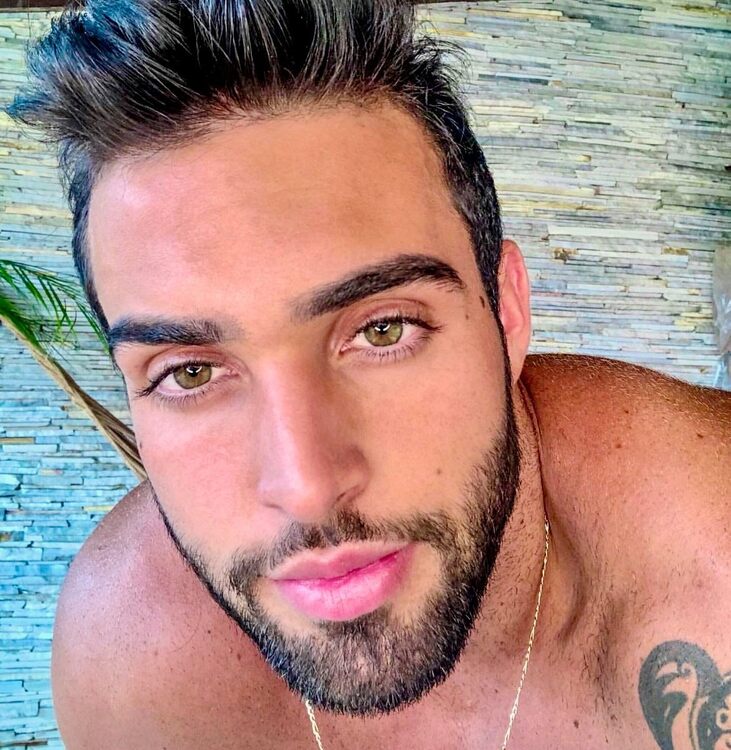 xxxeyes&lipsbeard.jpg