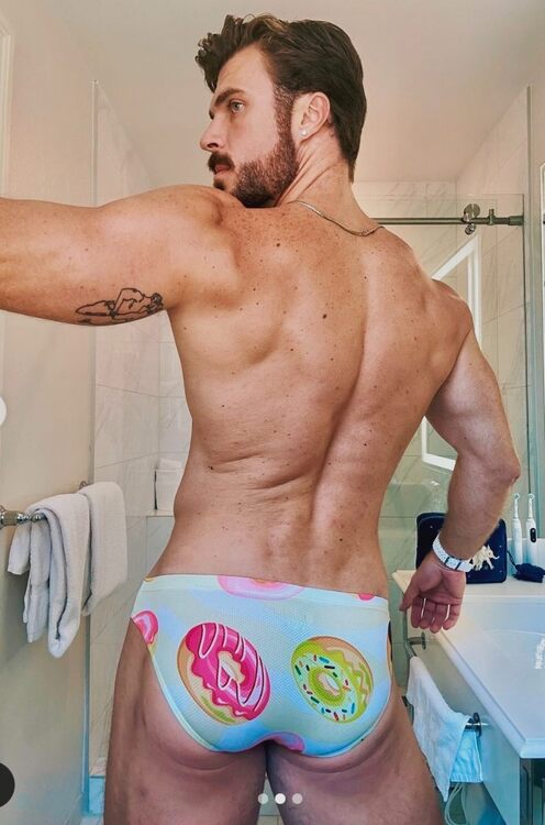 xxxfrontbradA.jpg