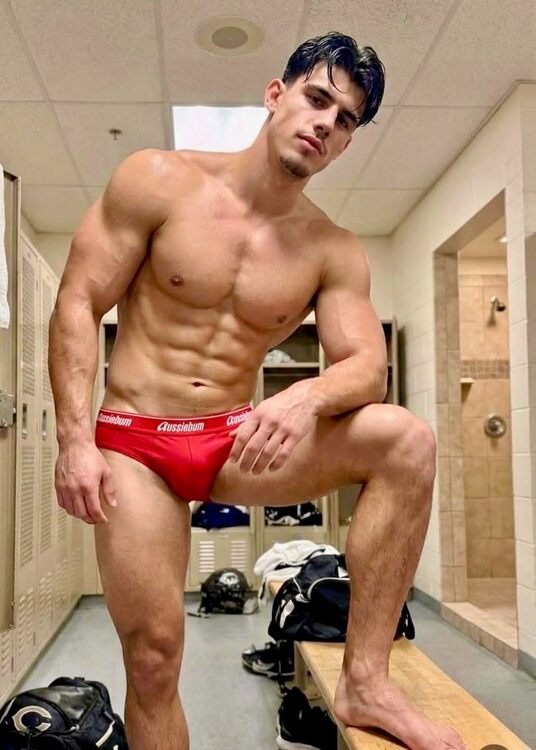 xxxgymred.jpg